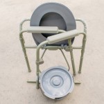 Scaun WC de camera pliabil, functie 4 in 1, din otel - AT51026