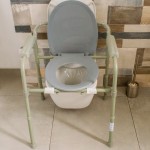 Scaun WC de camera pliabil, functie 4 in 1, din otel - AT51026